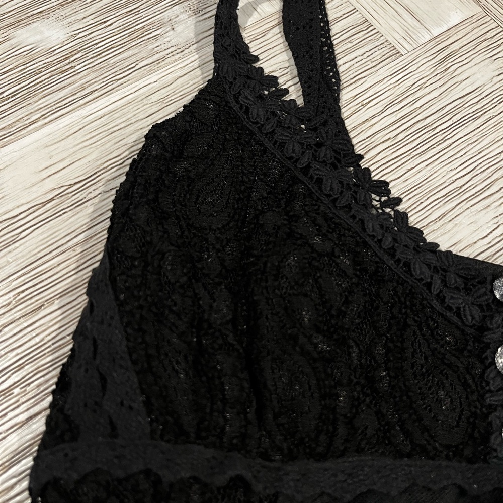 Pretty Angel Black Lace Tunic with Button Accents - Picture 7 of 8